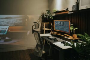 Consejos prácticos para organizar un espacio de trabajo en casa eficiente y cómodo