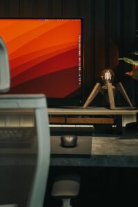 Consejos prácticos para un espacio de trabajo en casa eficiente y cómodo