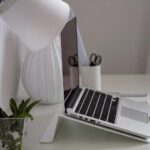 Consejos prácticos para organizar un espacio de trabajo en casa y aumentar la productividad